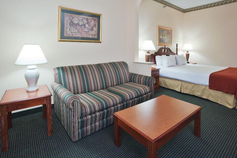 Holiday Inn Express - Plymouth, An Ihg Hotel מראה חיצוני תמונה